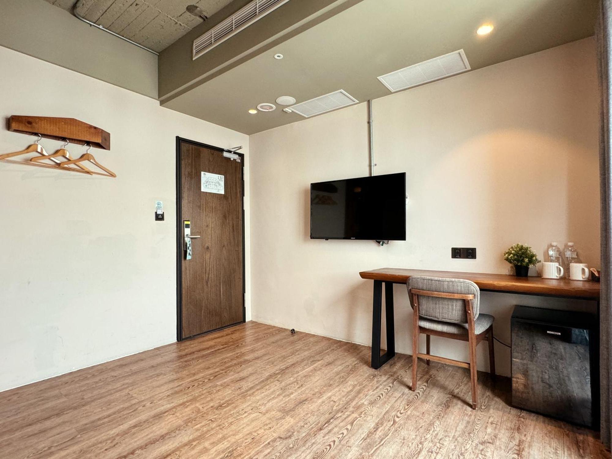Roaders Hotel Tainan Chengda الغرفة الصورة