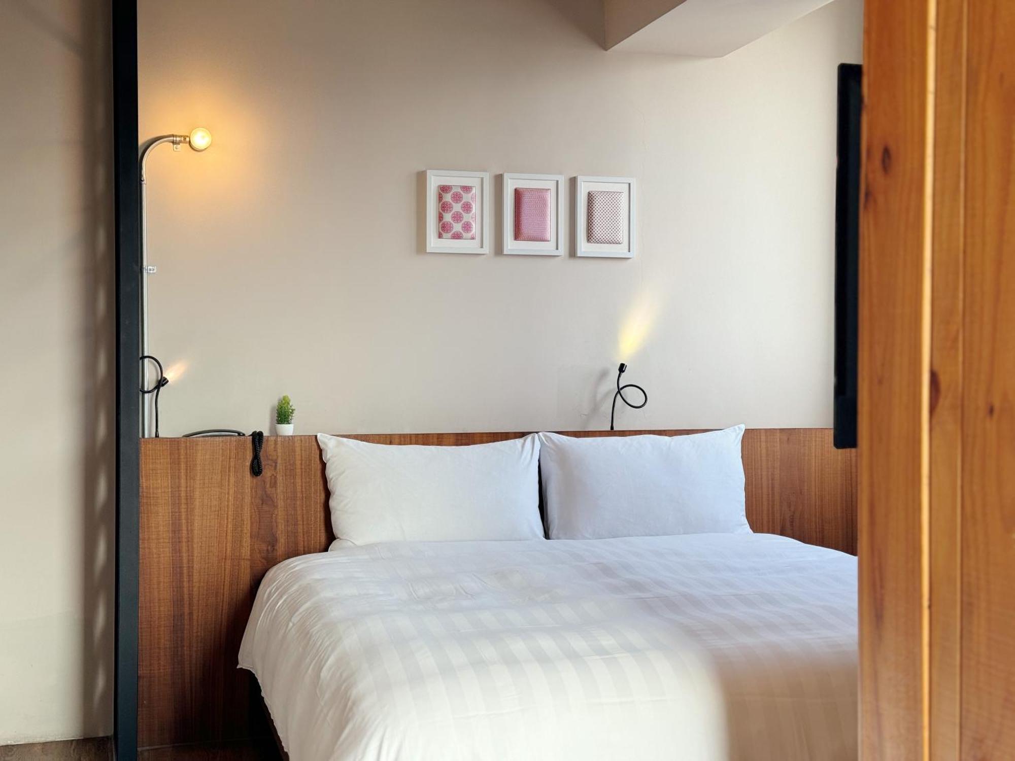 Roaders Hotel Tainan Chengda الغرفة الصورة