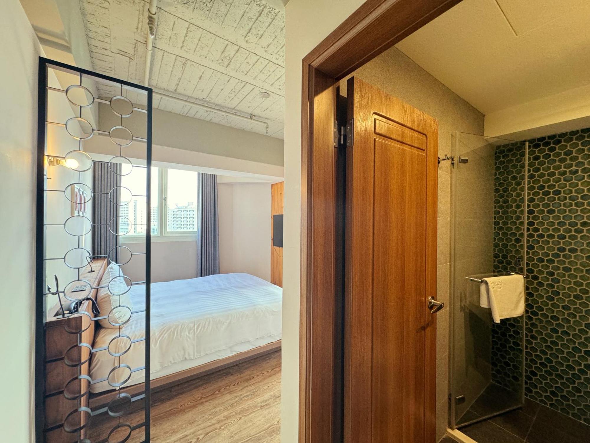 Roaders Hotel Tainan Chengda الغرفة الصورة